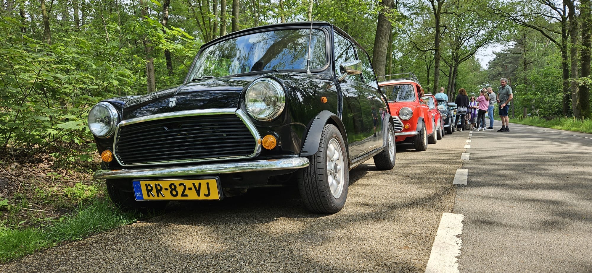 Mini rijden op de grens van Zeeland en Brabant